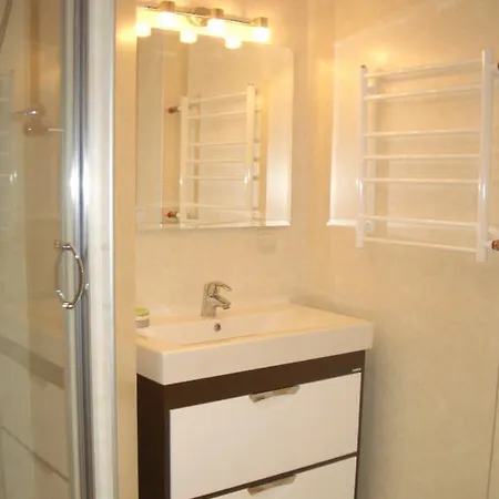 Sunny Studio Arcadia Beach Apartment
