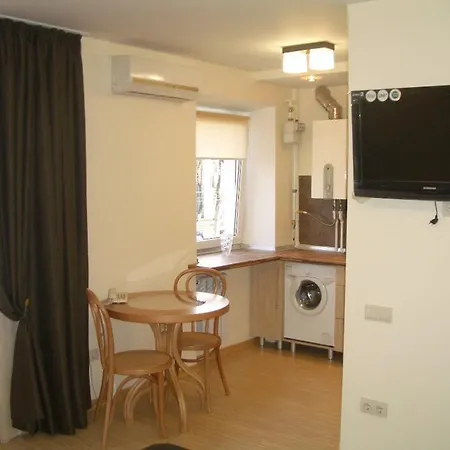 Апартаменти Sunny Studio Arcadia Beach